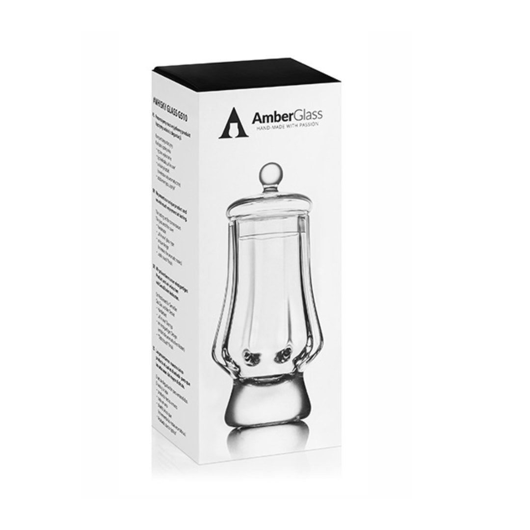 G510 is a tulip-shaped, hand-crafted glass, slightly modified by our experts. Recommended for heavier peat-smoke whiskies. Additionally it is finish by special „optic touch” version