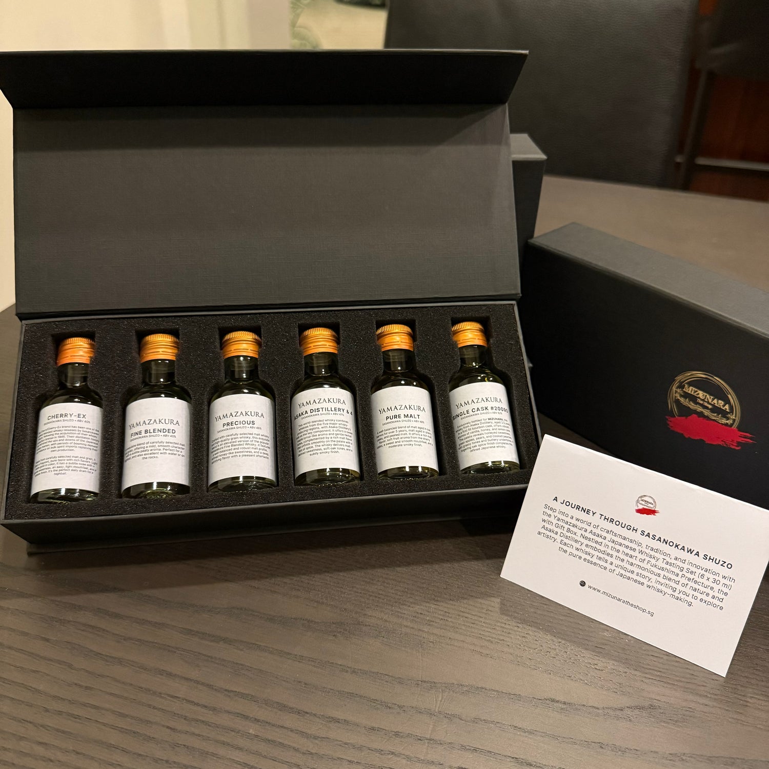 Yamazakura Asaka Japanese Whisky Tasting Set (6 x 30 ml) with Gift Box